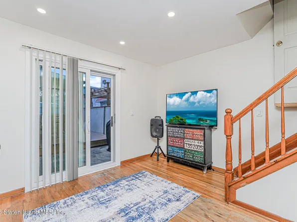 98 Church Avenue image 4 of 38