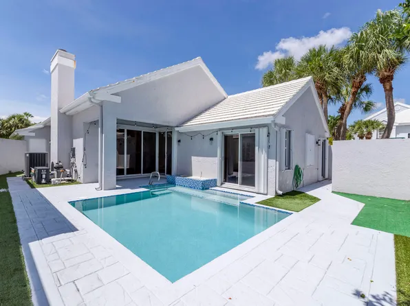 20 Brighton Court, Palm Beach Gardens, FL 33418