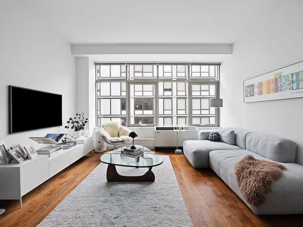2-17 51st Ave #913, Long Island City, NY 11101