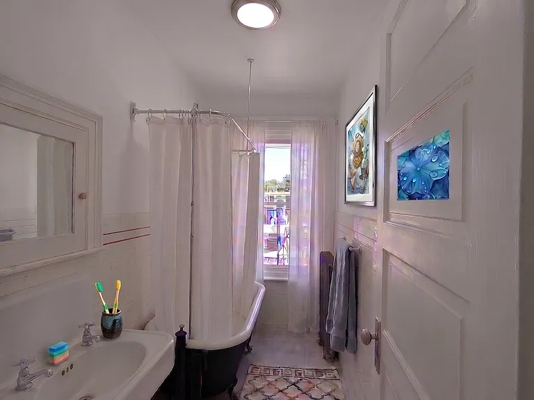 1036 W Walnut St #3-R — Photo 12