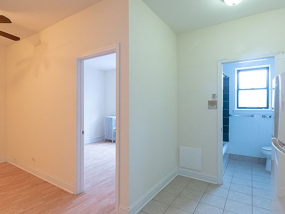 5th image of 4851 N Damen Ave APT 203