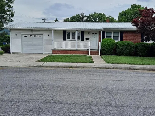 25 Judy St, Petersburg, WV 26847