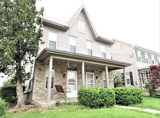 980 Martindale Rd, Ephrata, PA 17522