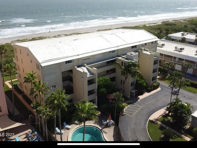 5050 Ocean Beach Blvd #104 — Photo 1