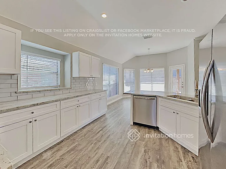 109 Sawgrass Dr — Photo 8