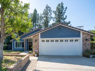 103 S Mercedes Rd, Fallbrook, CA 92028