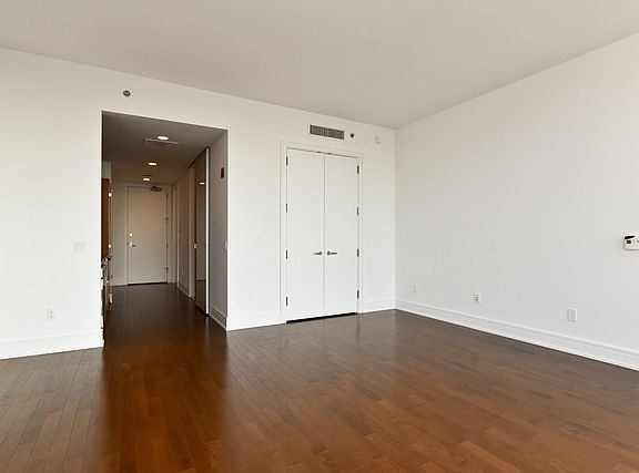 5th image of 401 N Wabash Ave #32B