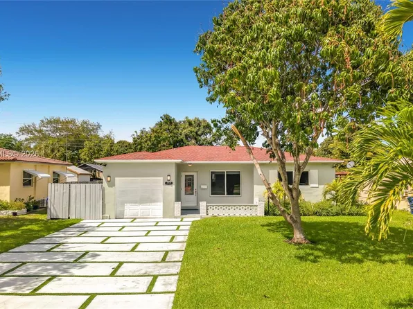 1979 NE 176th St, North Miami Beach, FL 33162