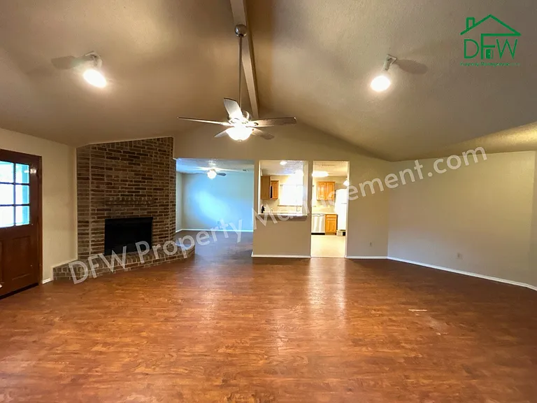 2412 Amber Hill Ln — Photo 49