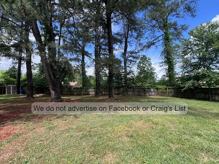 219 N Ingleside Dr — Photo 13