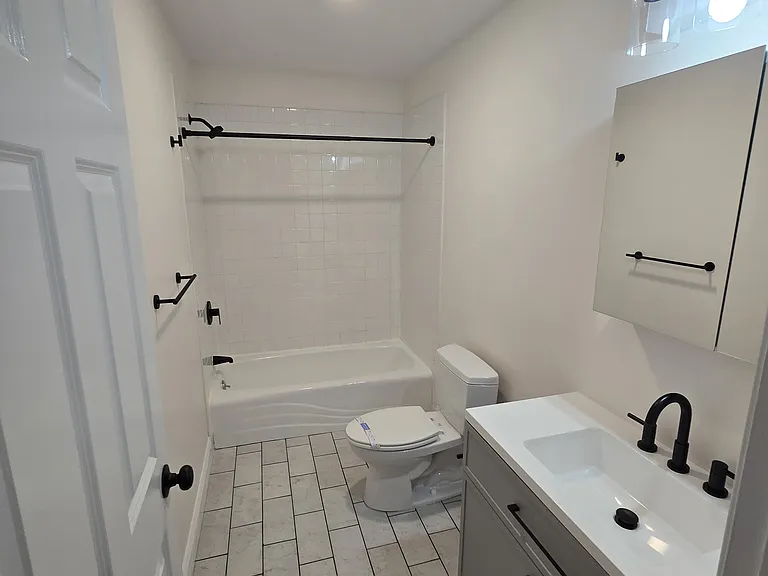7 Rantoul St #303 — Photo 11