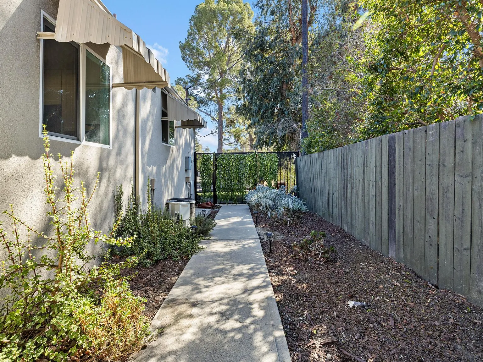 Invale Dr, Glendale — Photo 4