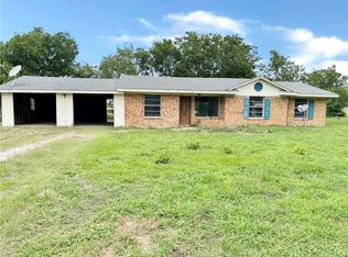 447 Lcr 242, Mexia, TX 76667