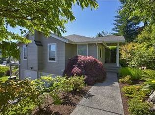 8221 Bayridge Ave, Gig Harbor, WA 98332