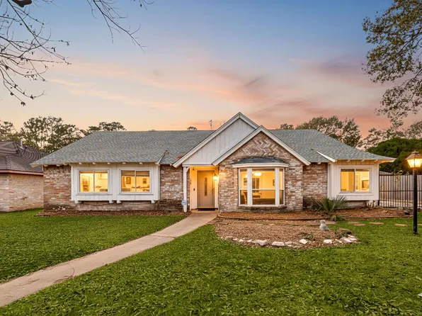 9707 Rocktree Dr, Houston, TX 77040