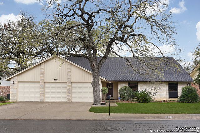 1st image of 2527 Great Oaks Dr