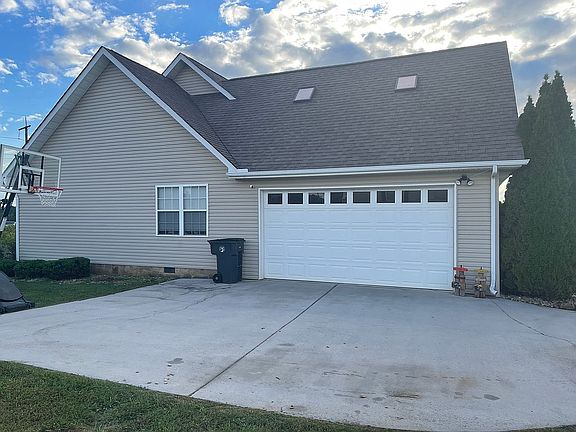 4th image of 2638 Plantation Dr