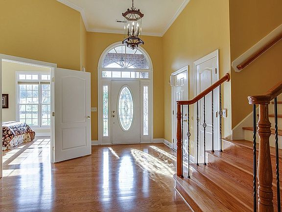 2nd image of 1753 Ethan Ln