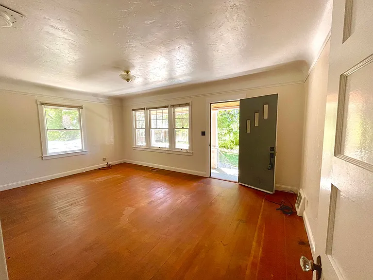 10777 Red Dog Rd — Photo 2