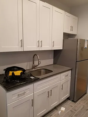 Rented by Max & Associates Realty Corp | media 4