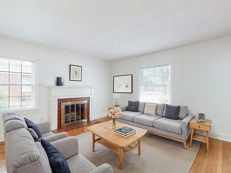 307 Hillsboro Ave #307 — Photo 14