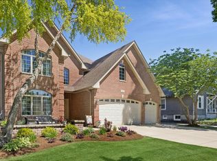 403 S Fairview Ave, Elmhurst, IL 60126