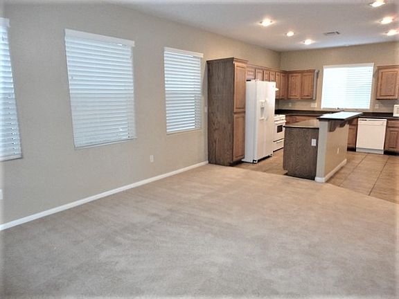 5th image of 10633 Calf Creek Ct