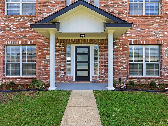 2nd image of 1428 Chapman Dr