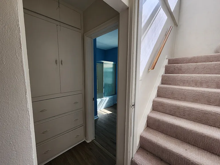 615 Kirkwood Ave — Photo 6