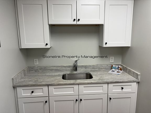 2nd image of 850 Broadway APT 3