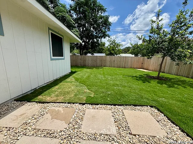 4110 Hunters Gln — Photo 24