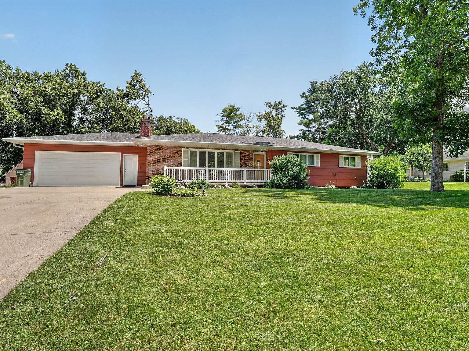 2626 Neola St, Cedar Falls, IA 50613 | MLS #20262851 | Zillow