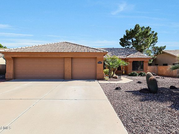 2nd image of 7755 W LUDLOW Drive