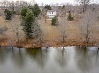 29 Vaughn Staggs Rd, Summertown, TN 38483