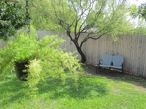 2nd image of 1511 Coastline Ln