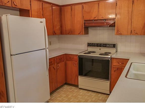 5th image of 3421 Elmwood St