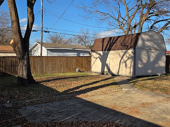 5th image of 2721 Blue Ridge Dr