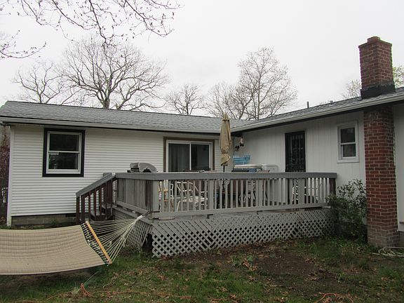 3rd image of 86 Bay Ave E