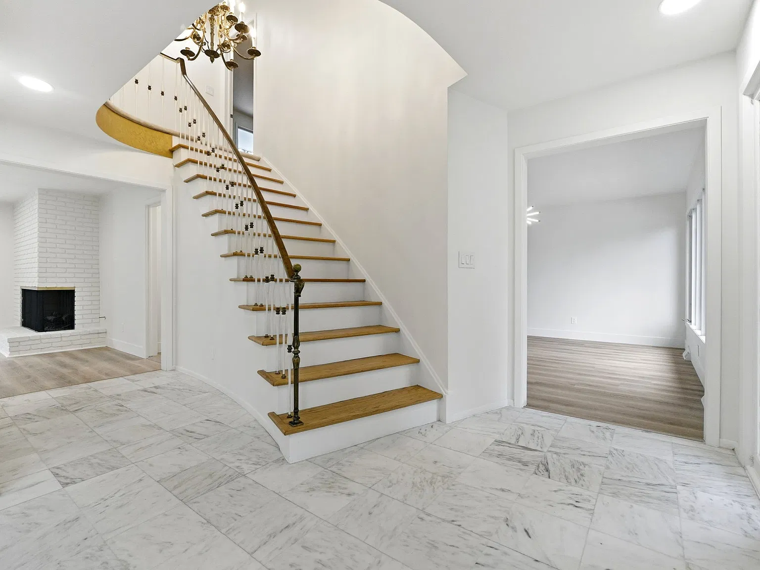 4 bed, 4200 sqft, $5,500 — Photo 3