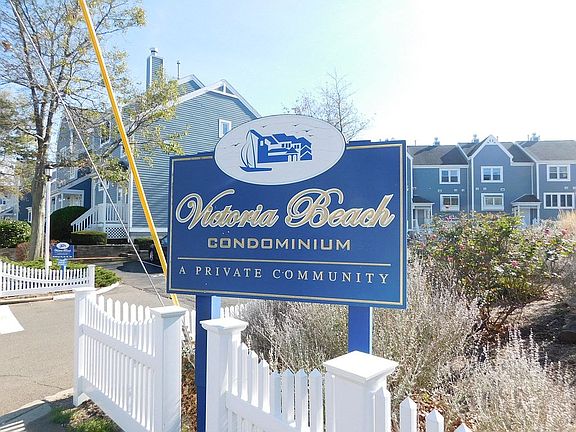 5th image of 86 Cosey Beach Ave APT 2