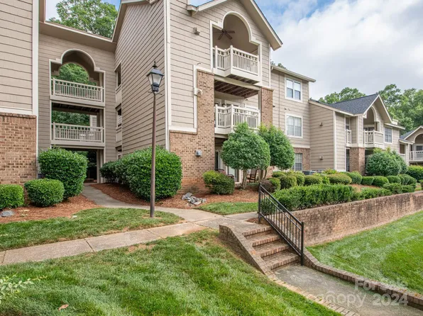 5007 Sharon Rd Unit J, Charlotte, NC 28210