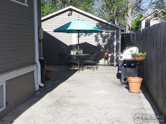 Driveway to Garage