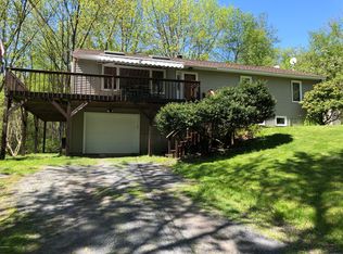 964 Simonds Rd, Williamstown, MA 01267