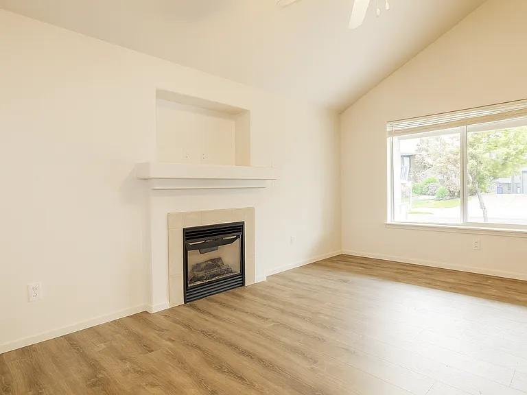20812 Comet Ln #1 — Photo 4