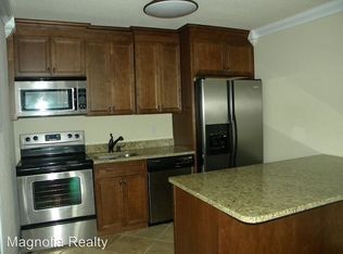 230 E Samford Ave APT 114, Auburn, AL 36830