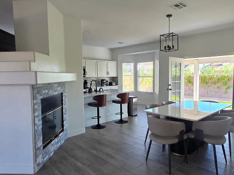 Silver Lantern Dr — Photo 7