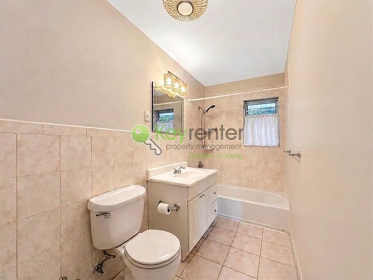 153 Maple Ave — Photo 7