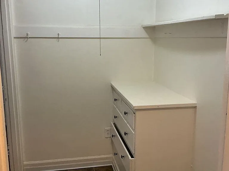 The Davenport Apartments — Photo 12
