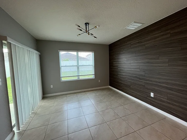 5106 Fiddlewood Way — Photo 8