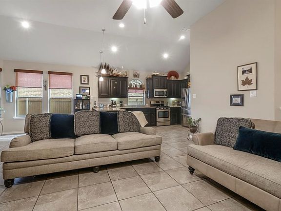3rd image of 9001 Bronze Meadow Dr